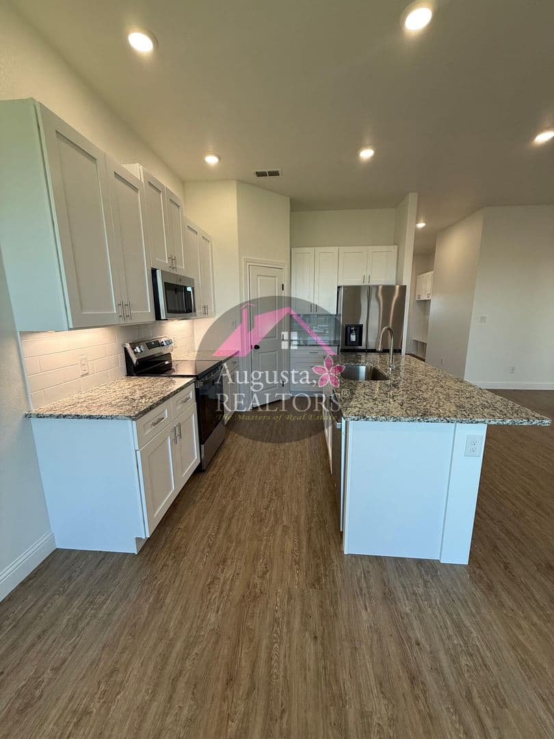 Abilene Apartment: 316/320 Woodstock