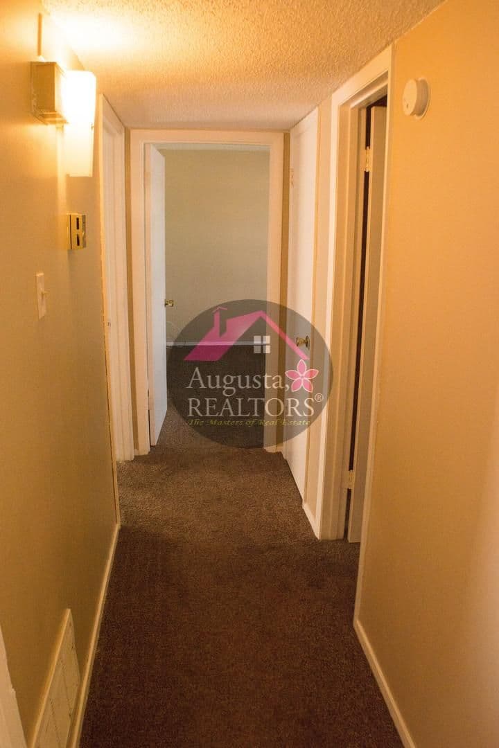 Abilene Apartment: 2800 Sayles - 18 B