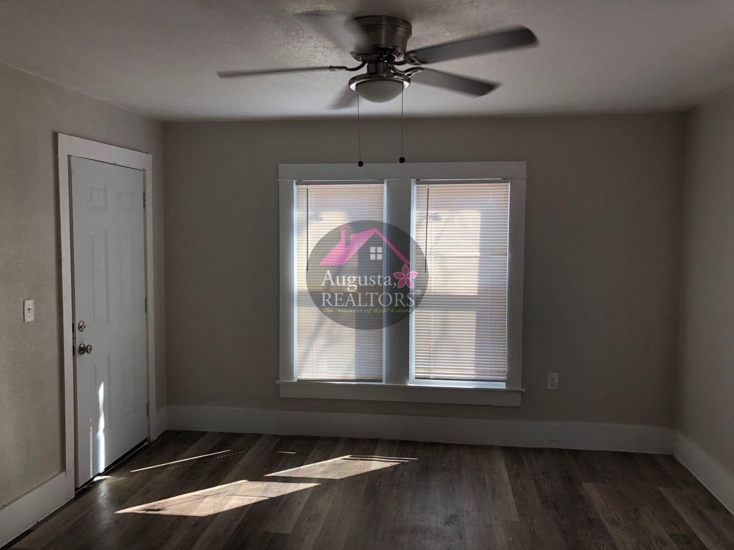Coleman Apartment: 502 Cottonwood St.