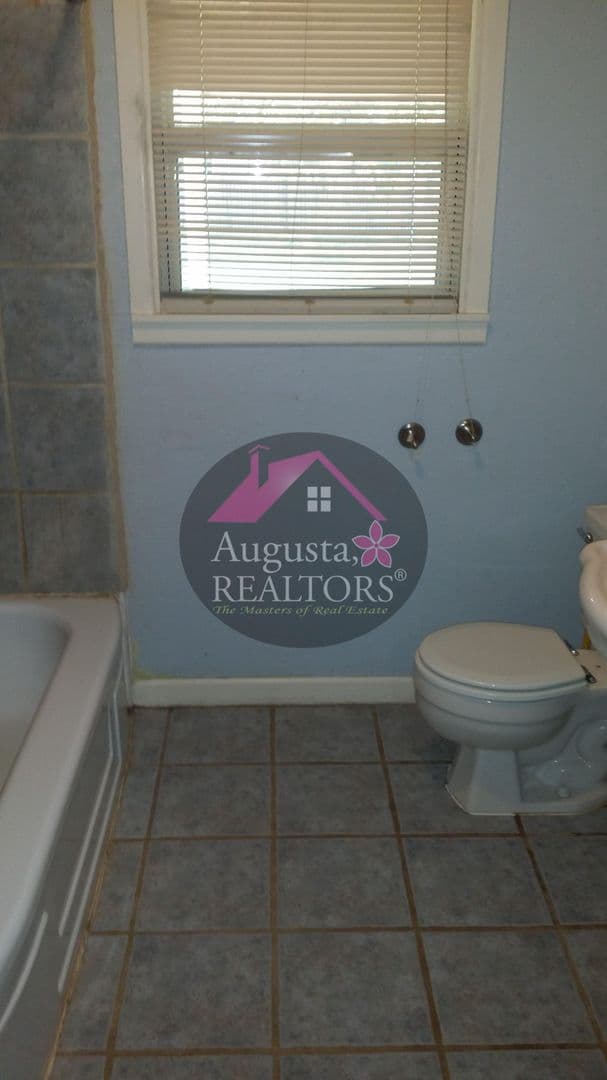 Abilene House: 910 Westmoreland