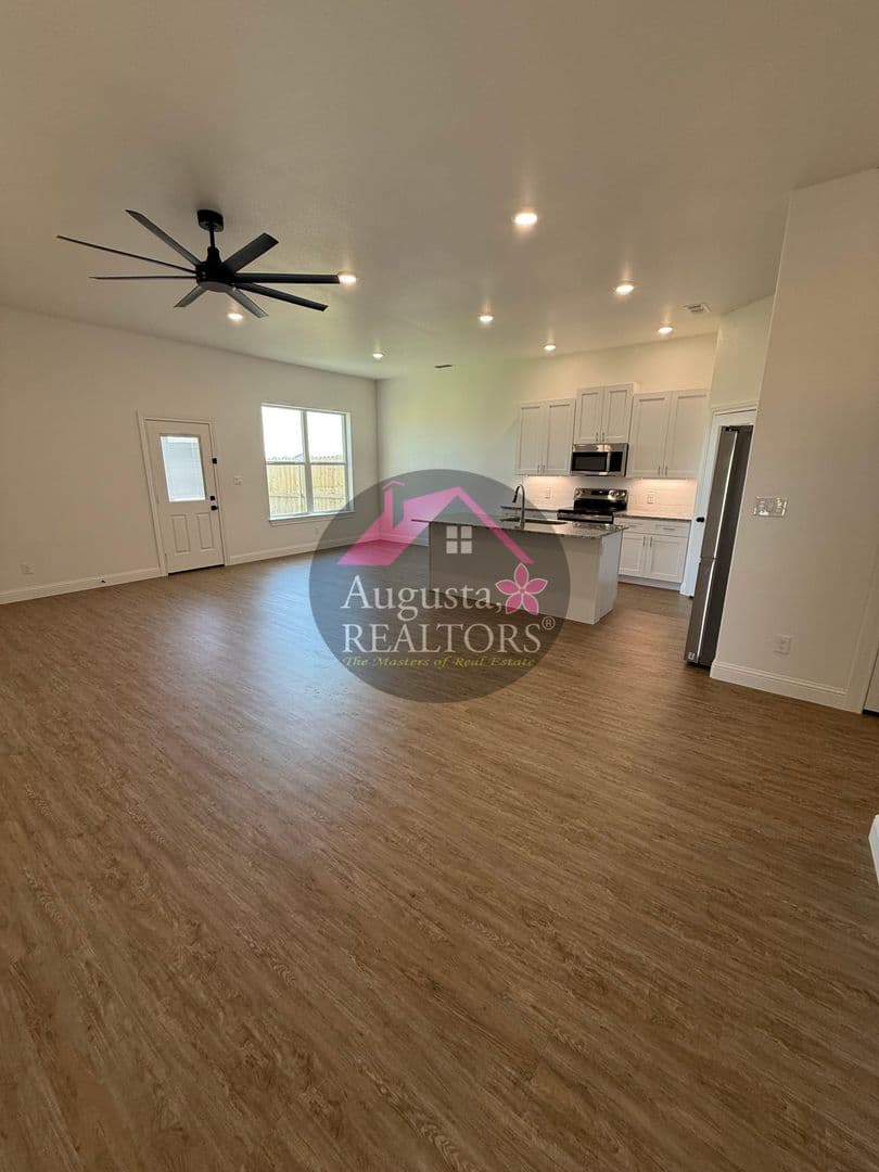 Abilene Apartment: 316/320 Woodstock