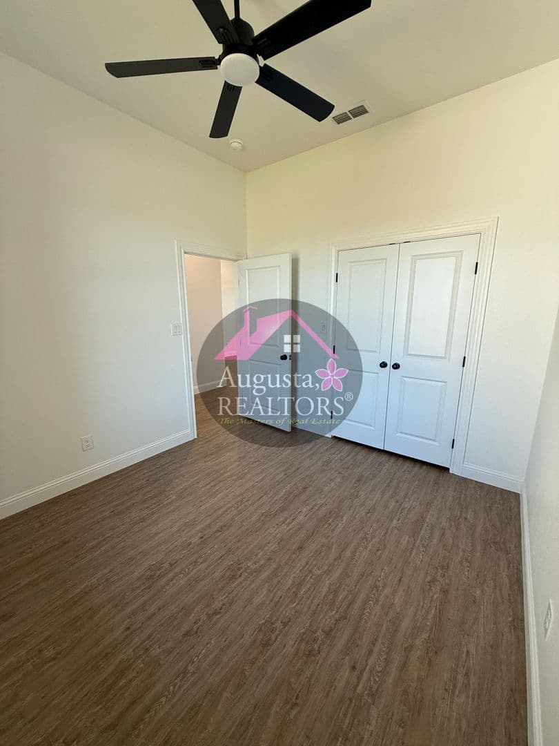 Abilene Apartment: 316/320 Woodstock