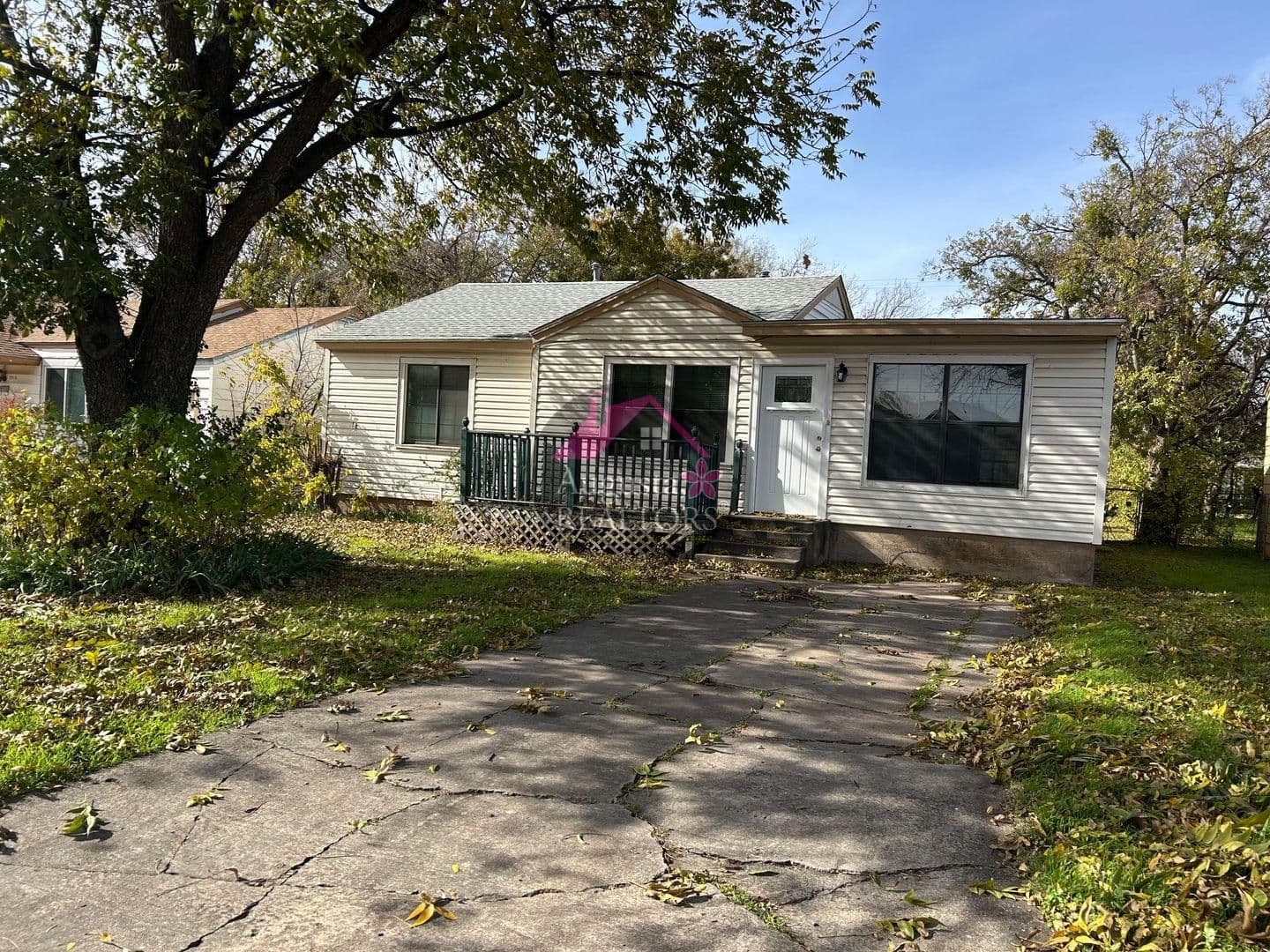 Abilene House: 2210 Vine