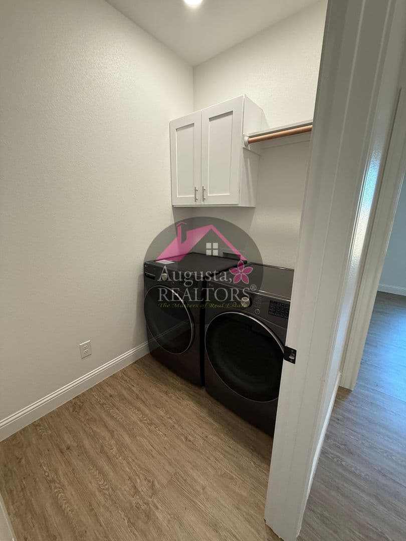 Abilene Apartment: 316/320 Woodstock