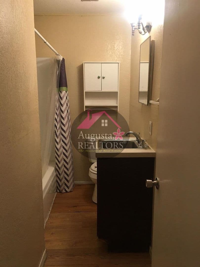 Abilene Apartment: 1457/1459 Peach