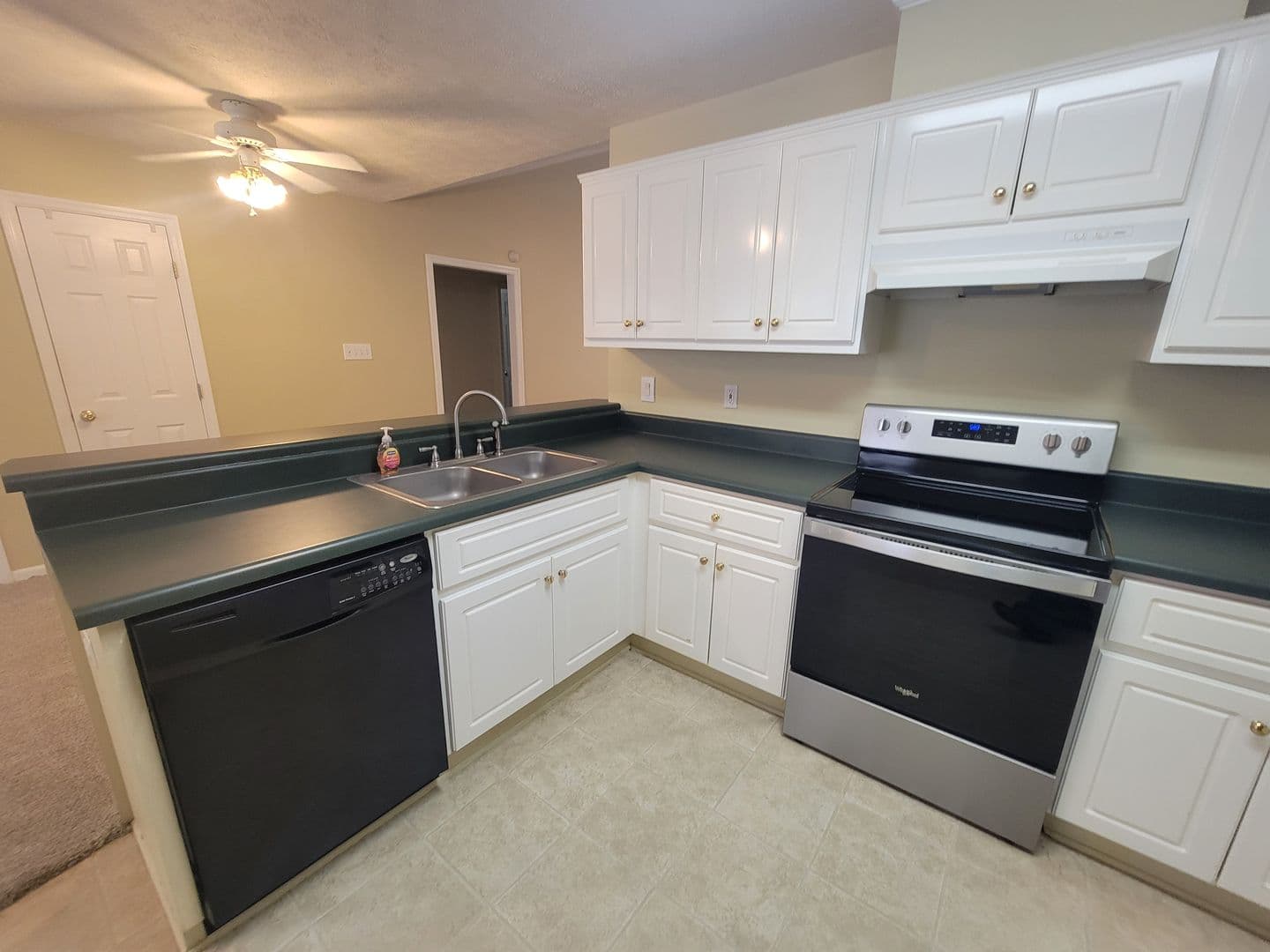 Evans House: 481 Connemara Trl