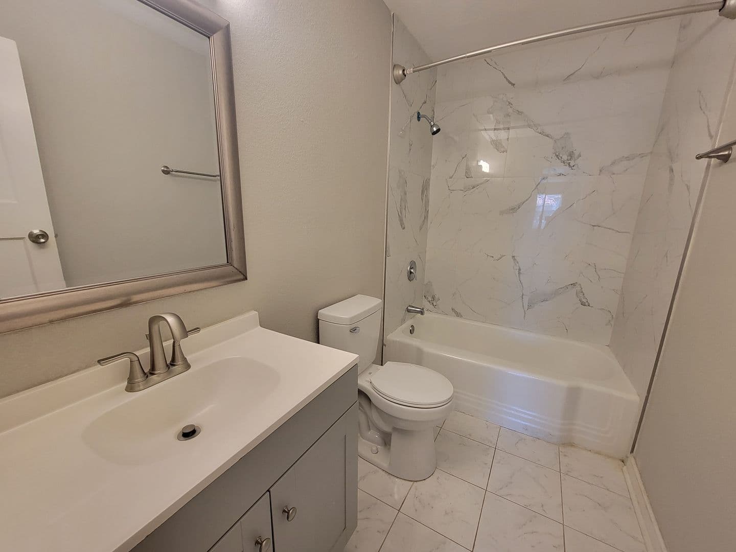 Augusta Apartment: ~112 3rd Street