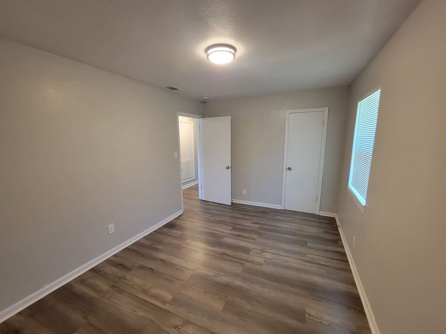 Augusta Apartment: ~112 3rd Street