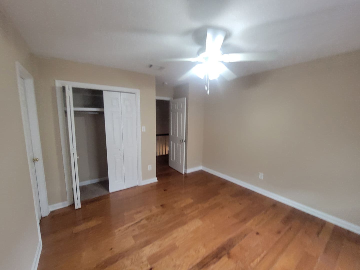 Martinez House: 288 Wakefield Ln S