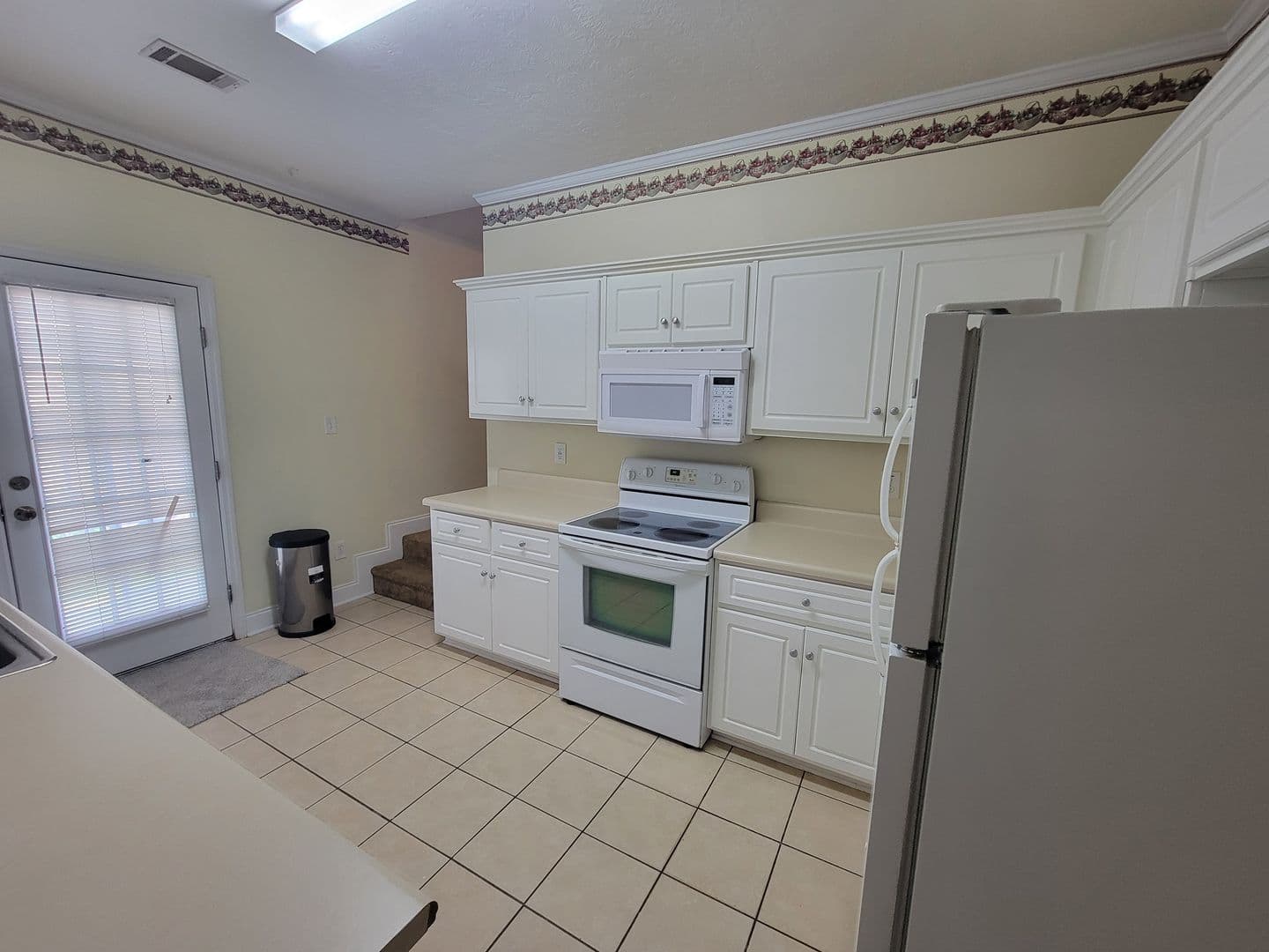 Martinez House: 211 Brook Court