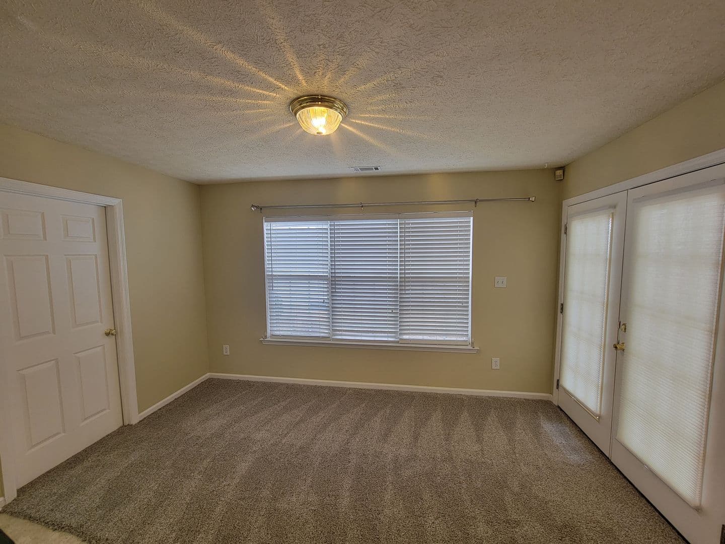Evans House: 481 Connemara Trl