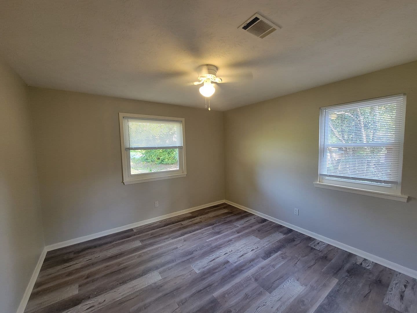 Martinez House: 225 Pecan Dr