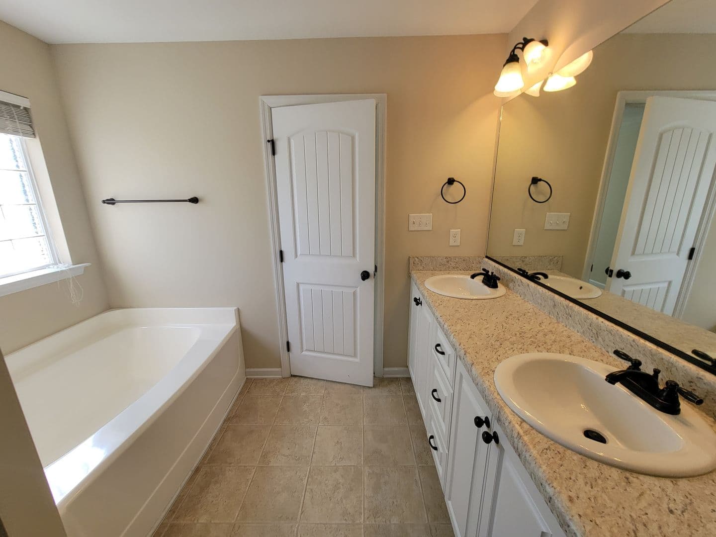 Evans House: 3460 Conifer Trl