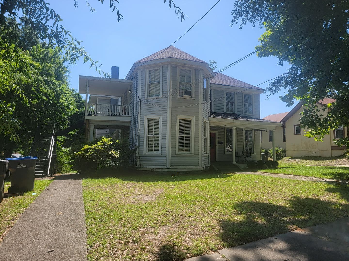 Augusta Apartment: 1330 Wingfield St