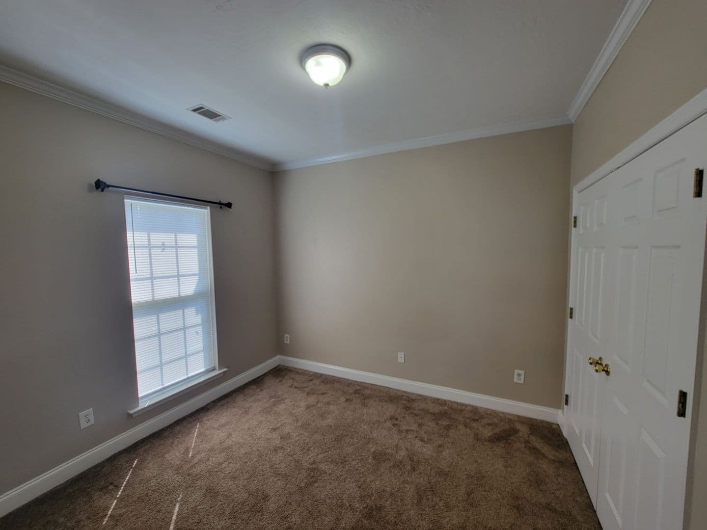 Martinez House: 211 Brook Court
