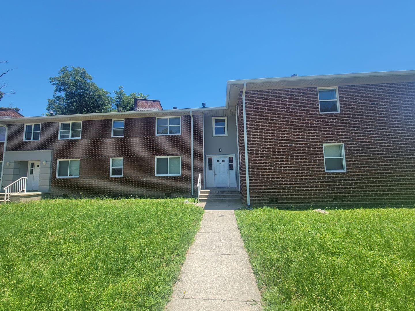 Augusta Apartment: ~112 3rd Street