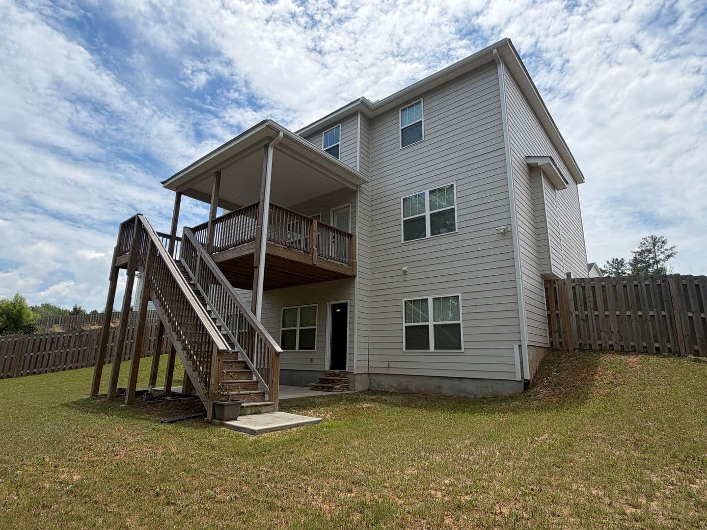 Evans House: 3500 Hilltop Trail
