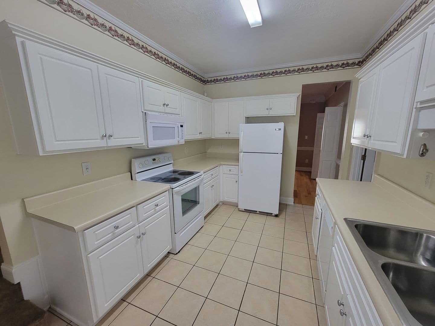 Martinez House: 211 Brook Court