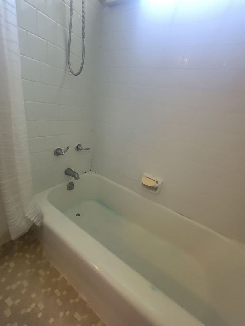 Augusta Apartment: 1330 Wingfield St