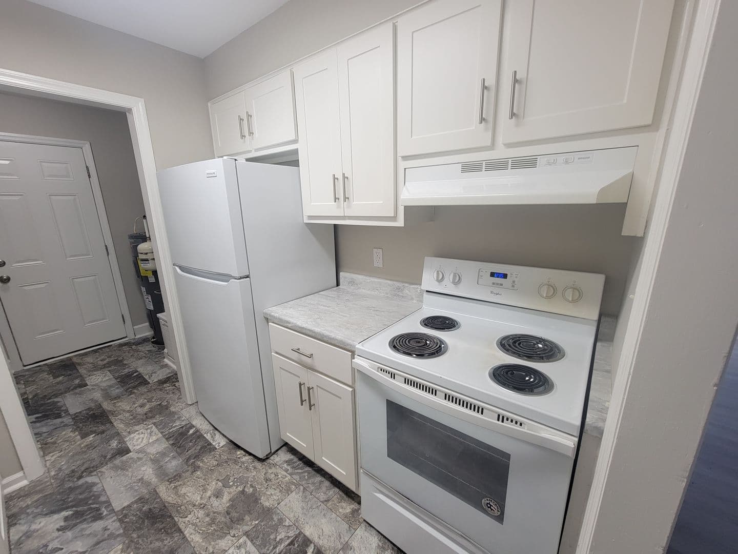 Aiken Apartment: 1546 Hamilton Dr - 202