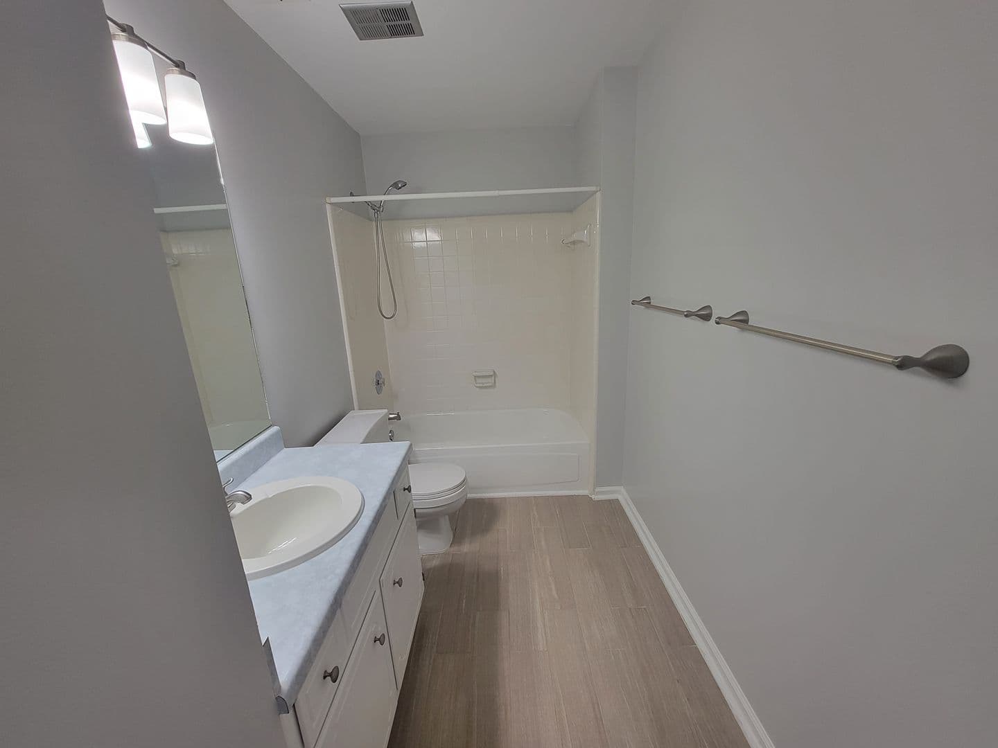 Augusta House: 2910 Pointewest Dr