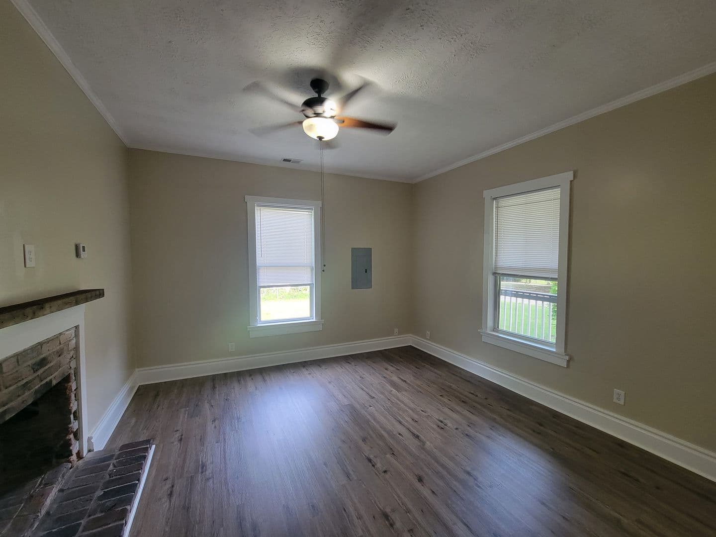 Augusta Apartment: 1824 Watkins Street