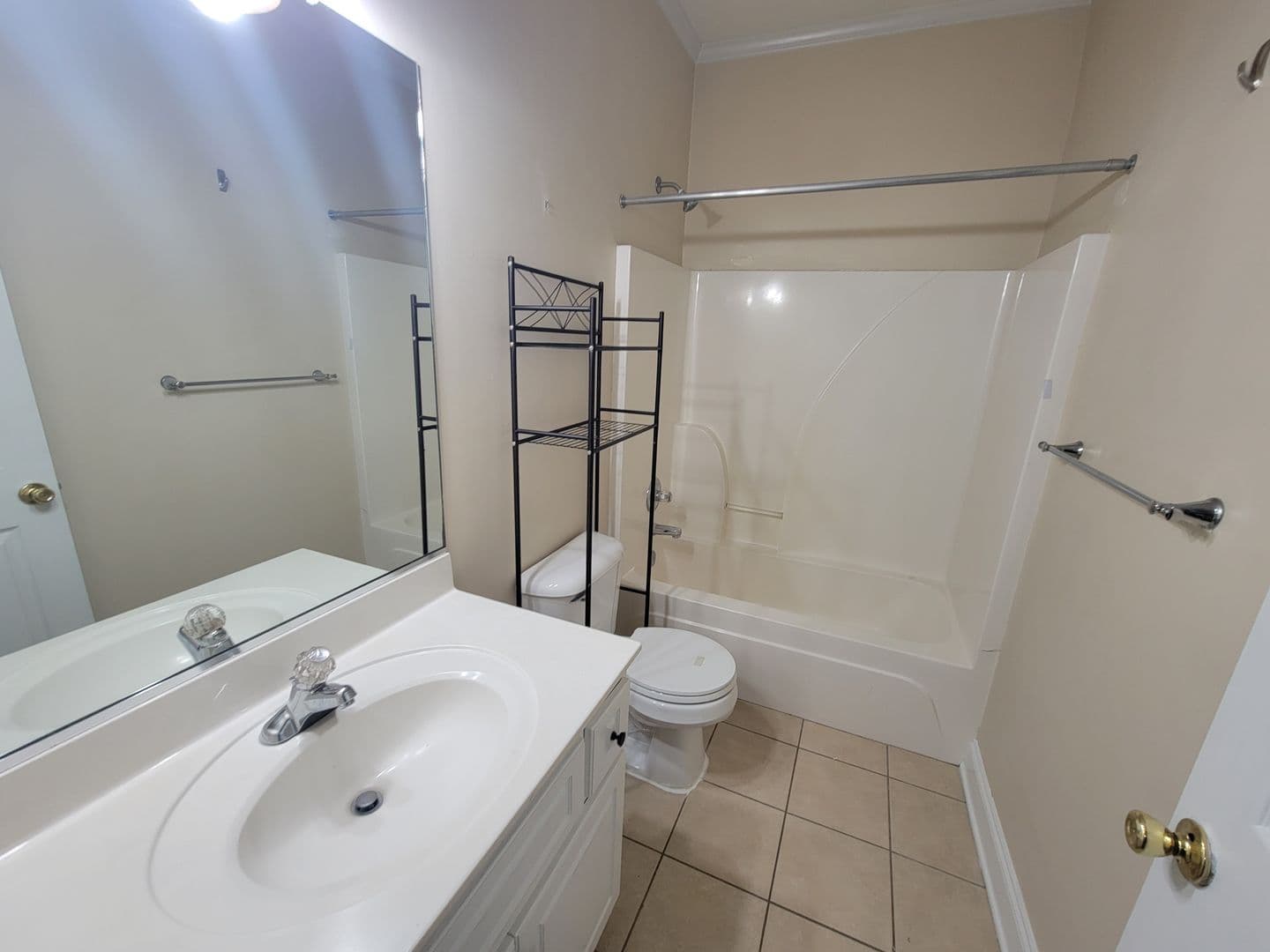 Martinez House: 211 Brook Court