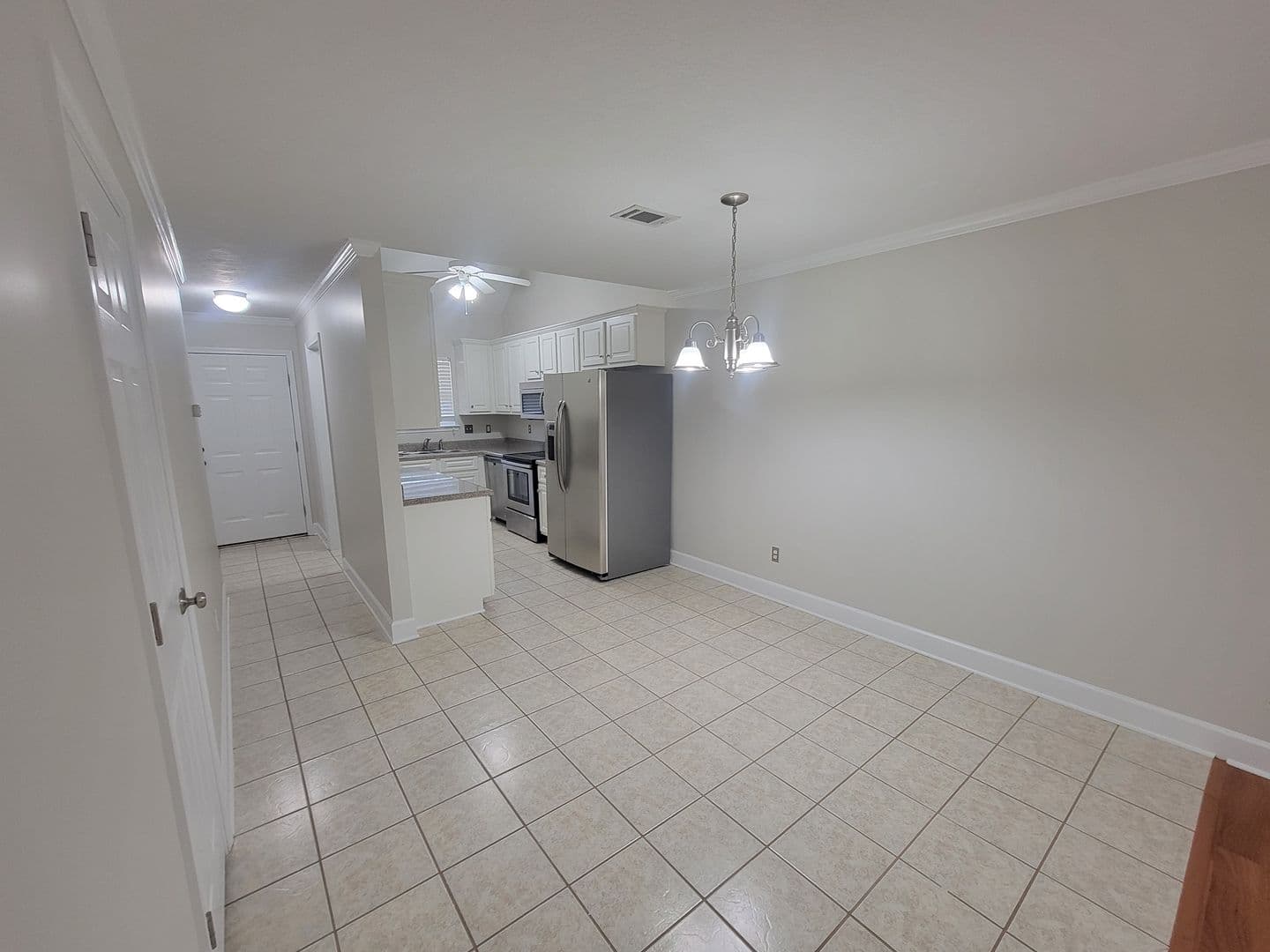 Grovetown House: 392 Bowen Falls