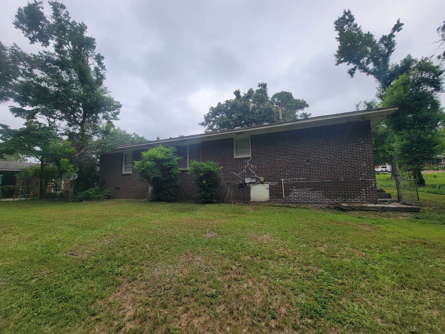 Augusta House: 2441 Dickey Rd