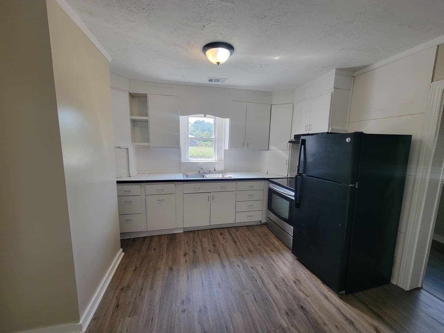 Augusta House: 2133 Grand Boulevard