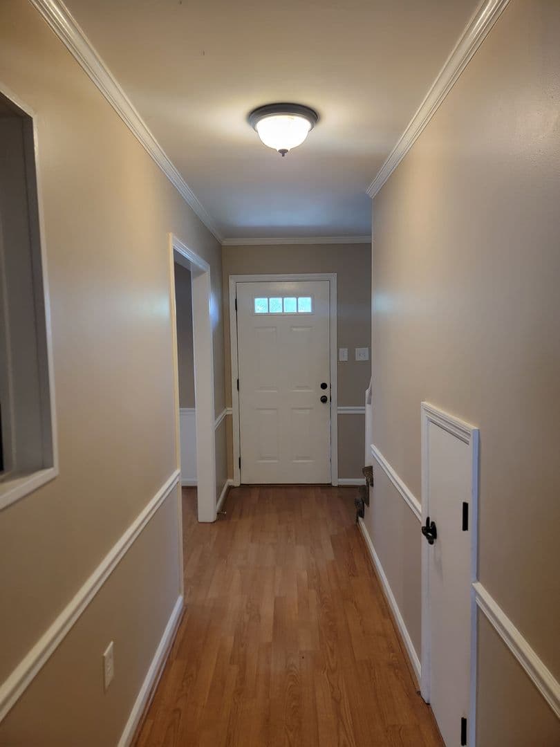 Augusta House: 2309 Creek View Dr