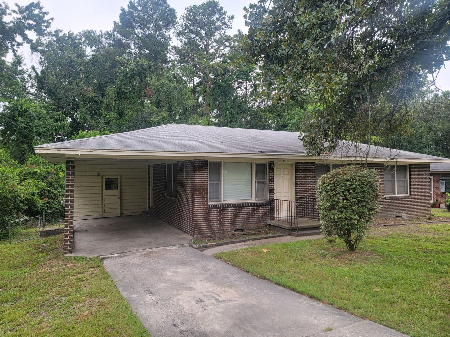 Augusta House: 2441 Dickey Rd