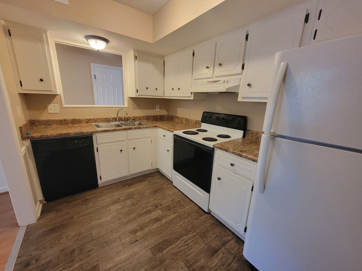 Augusta House: 2309 Creek View Dr