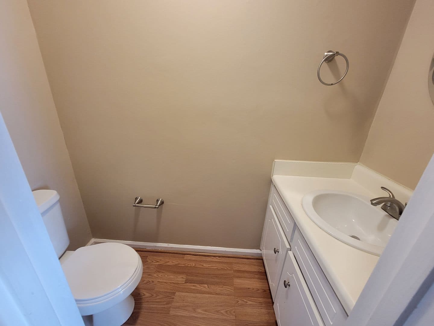 Augusta House: 2309 Creek View Dr