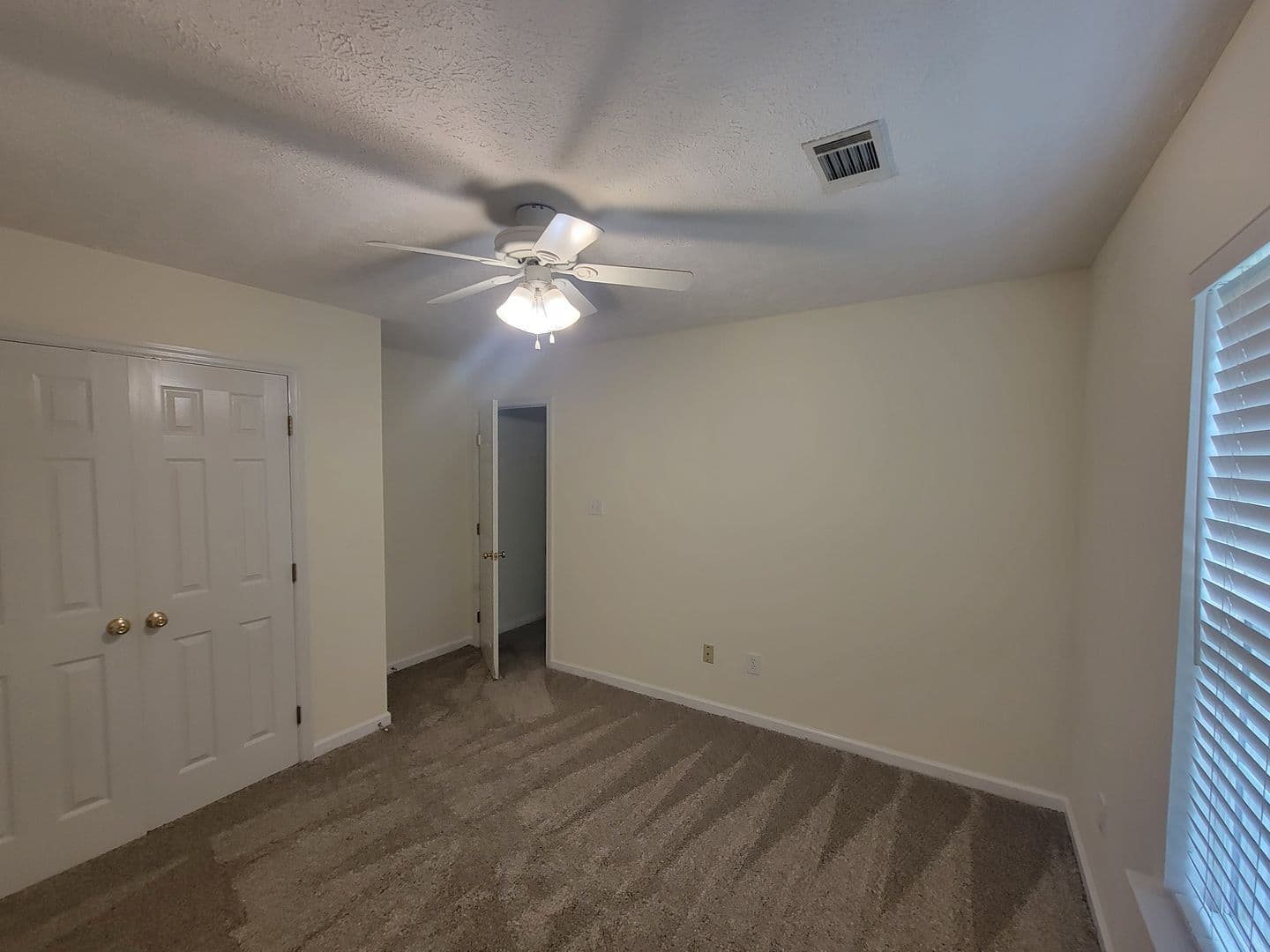 Evans House: 481 Connemara Trl