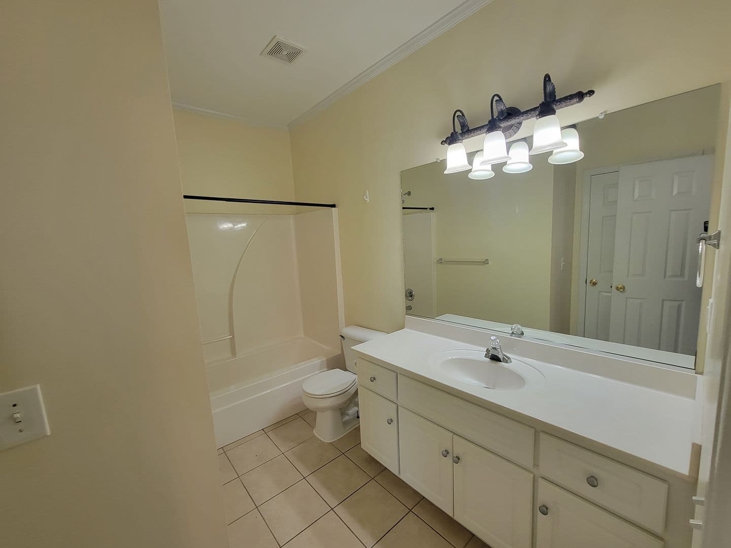 Martinez House: 211 Brook Court