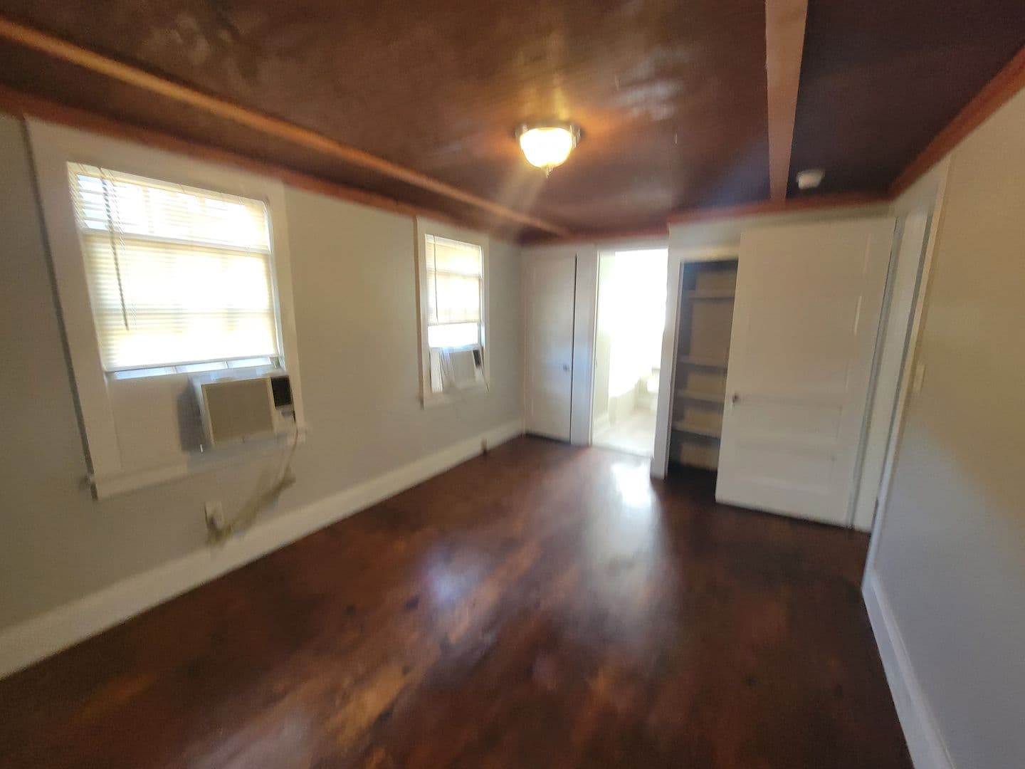 Augusta Apartment: 1951 Barnes Rd