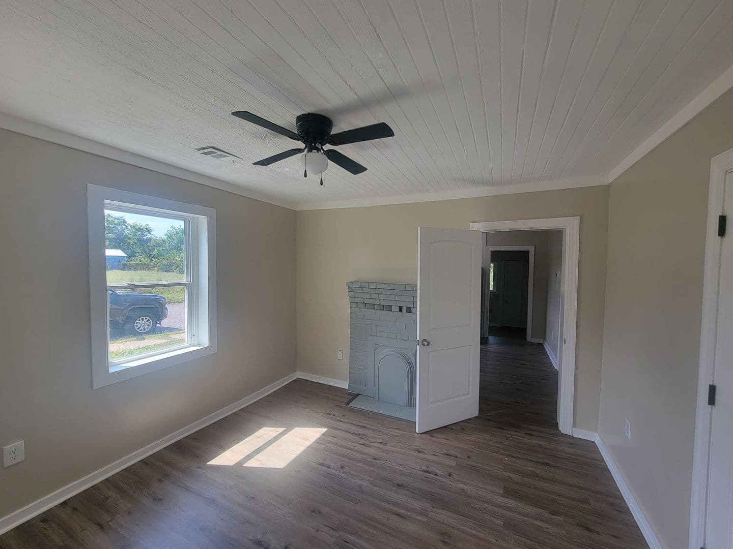Augusta House: 2133 Grand Boulevard