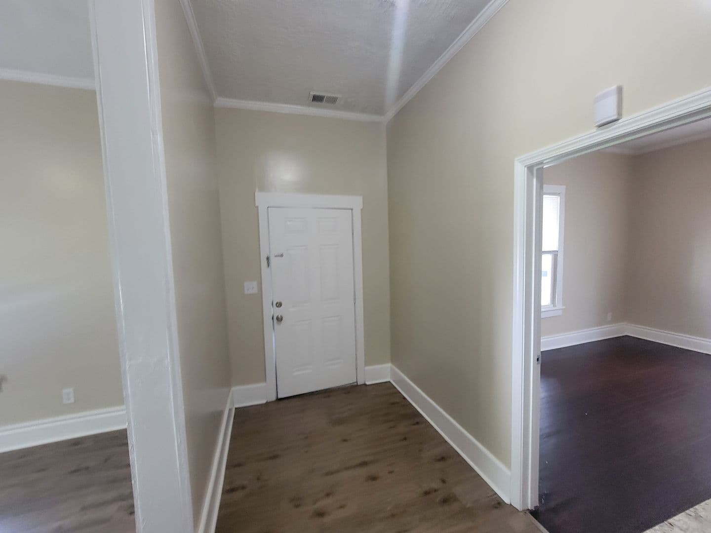 Augusta Apartment: 1824 Watkins Street