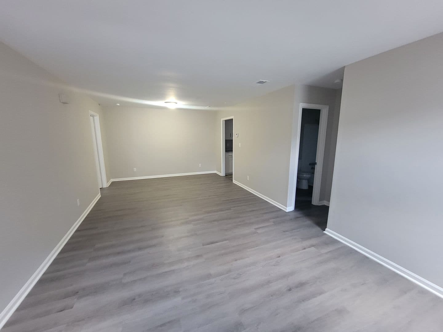 Aiken Apartment: 1546 Hamilton Dr - 202