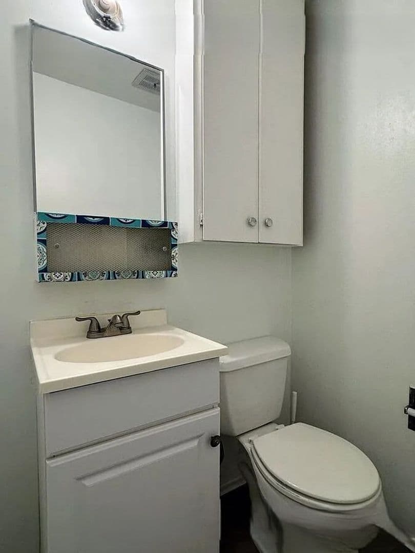 Seattle Apartment: 14000 Greenwood Ave N
