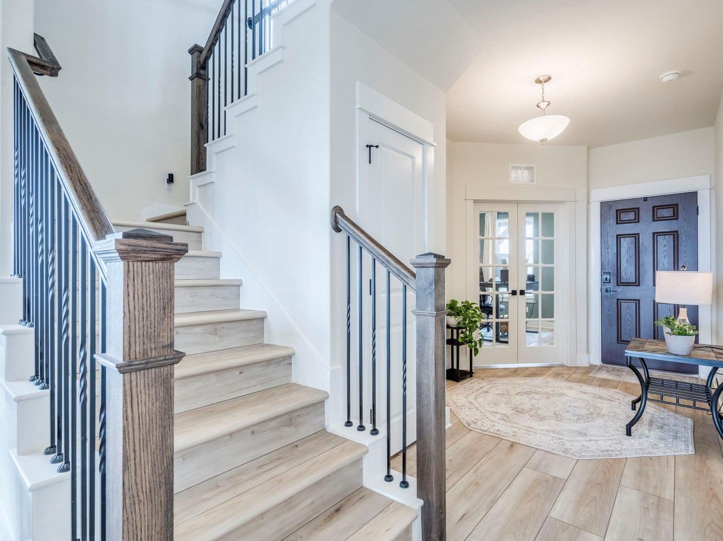 Buda House: 297 Tree Nut Loop