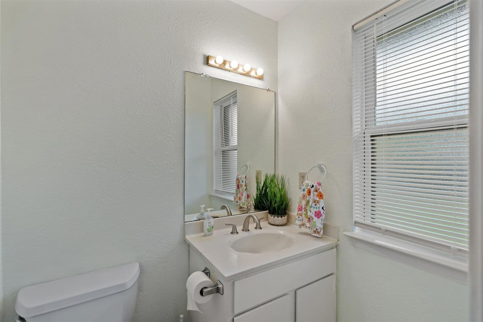 Austin House: 101 Clearday Dr. #122