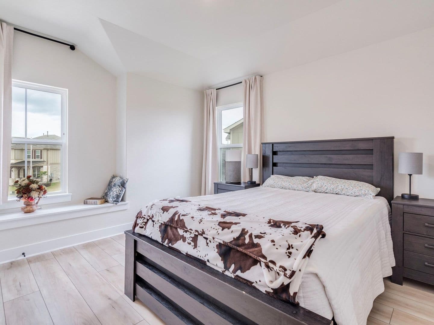 Buda House: 297 Tree Nut Loop