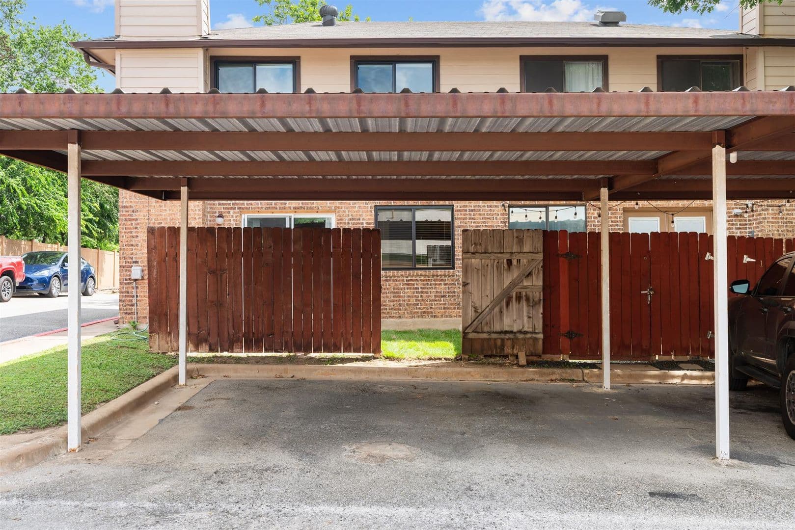 Austin House: 101 Clearday Dr. #122