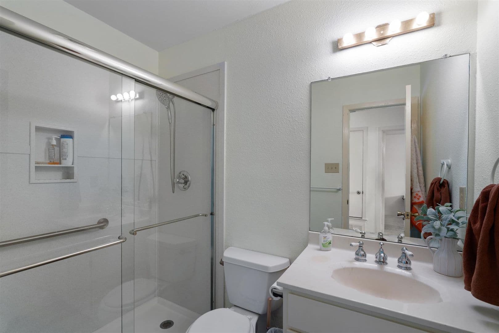 Austin House: 101 Clearday Dr. #122