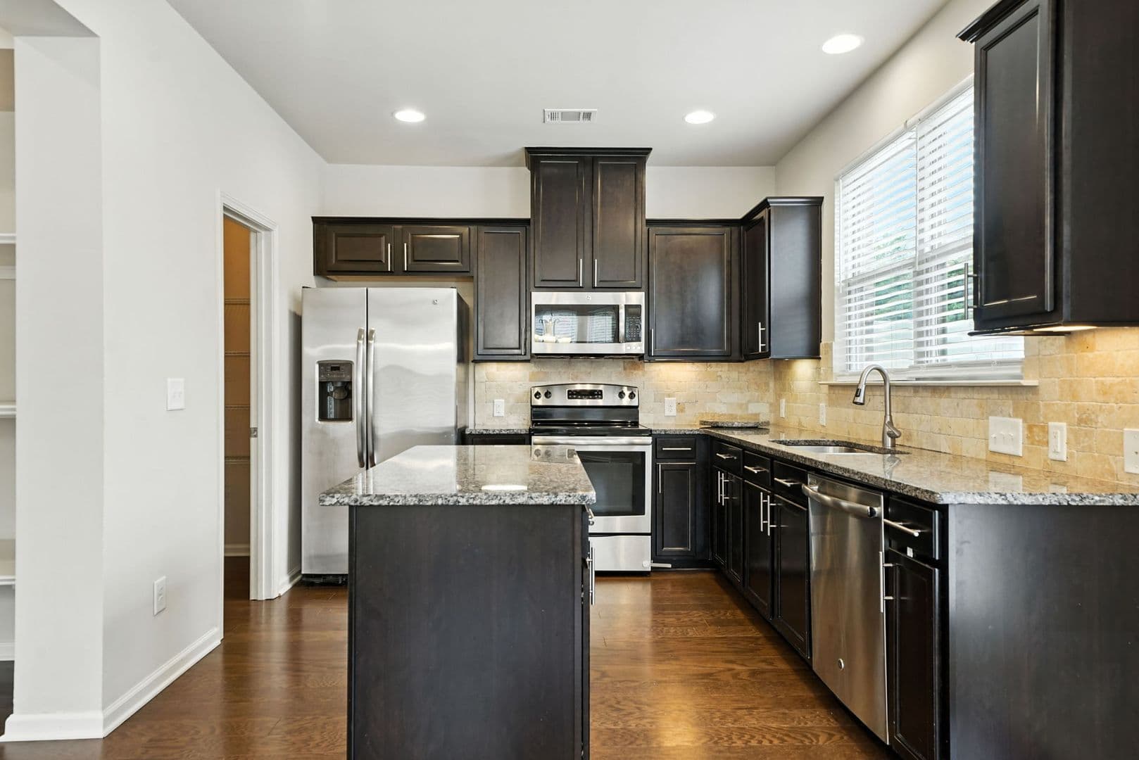 Buford Townhome: 2408 Chancery Mill Lane #257