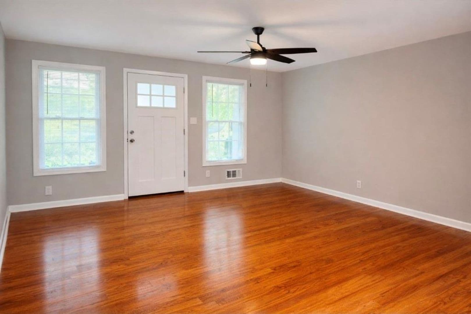 Decatur House: 1551 Pine Glen Circle