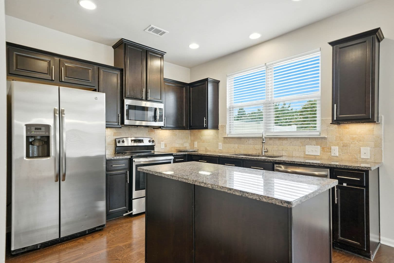 Buford Townhome: 2408 Chancery Mill Lane #257