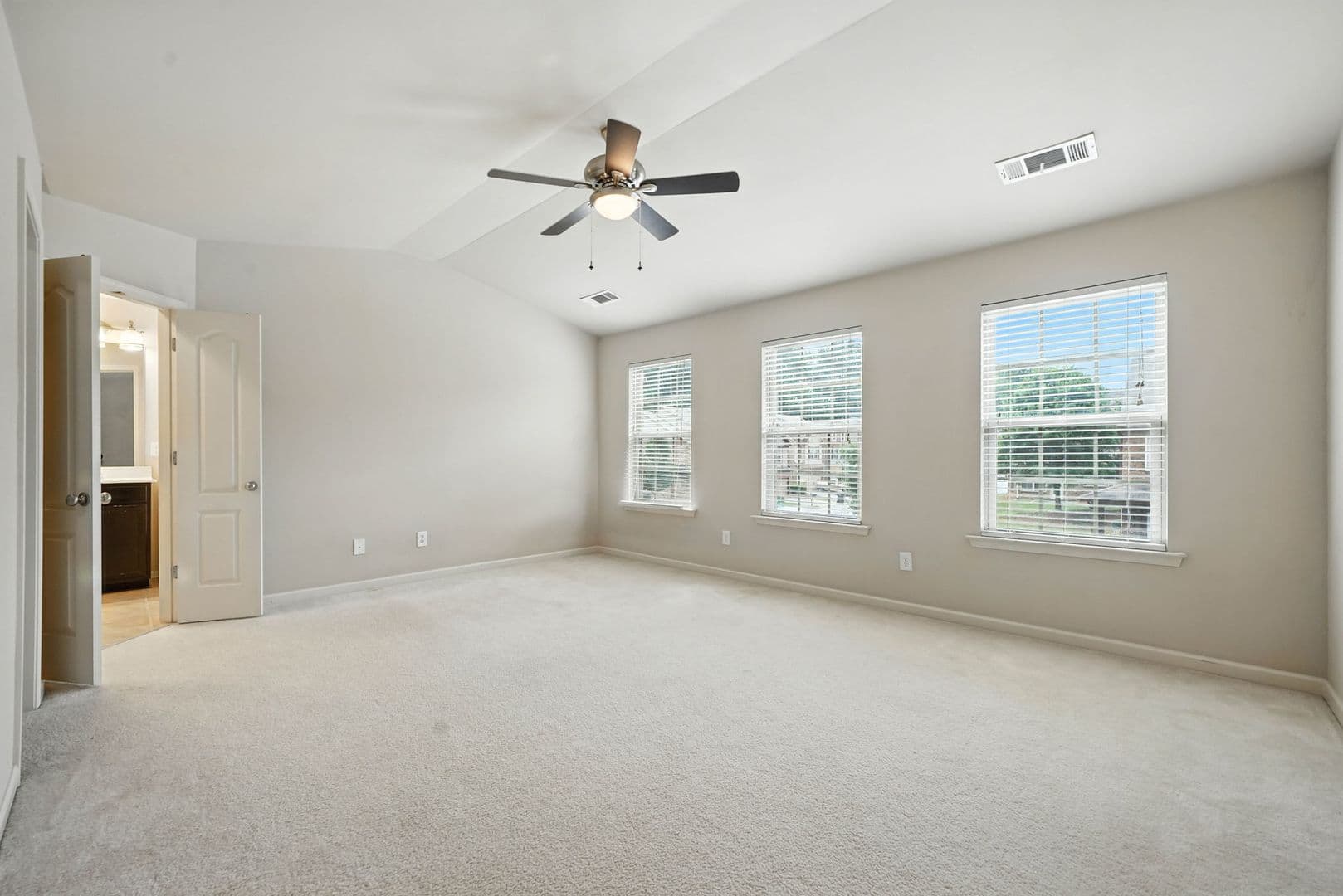 Buford Townhome: 2408 Chancery Mill Lane #257